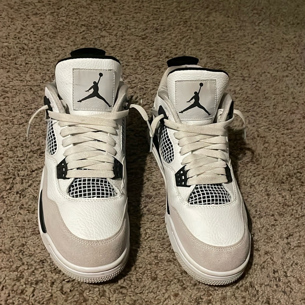 Jordan 4 military black on sale men’s size 9.5